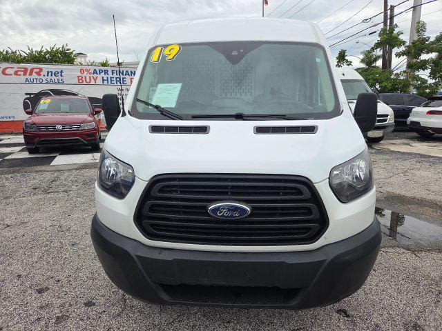 Ford Transit 150 Van - Thumbnail 8