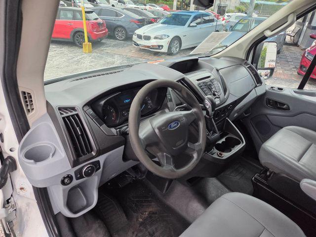 Ford Transit 150 Van - Thumbnail 17