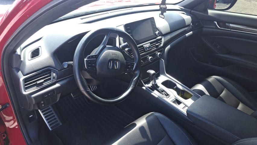 Honda Accord - Thumbnail 16
