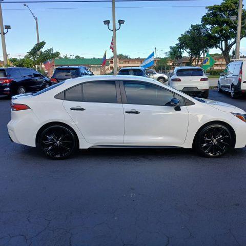 Toyota Corolla - Thumbnail 11