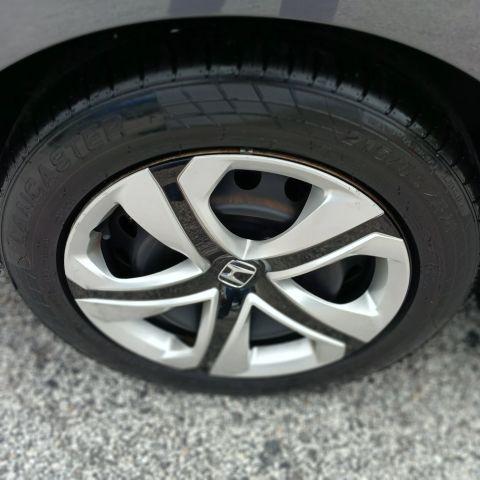 Honda Civic - Thumbnail 4