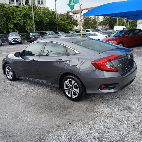 Honda Civic - Thumbnail 8