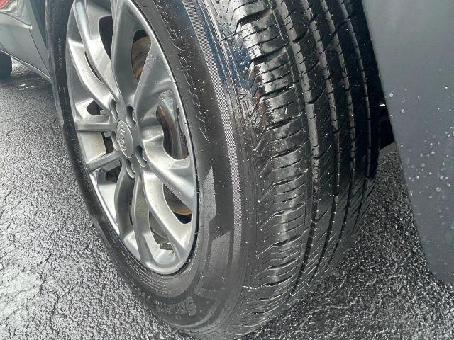 Jeep Cherokee - Thumbnail 3