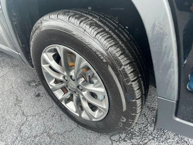 Jeep Cherokee - Thumbnail 5