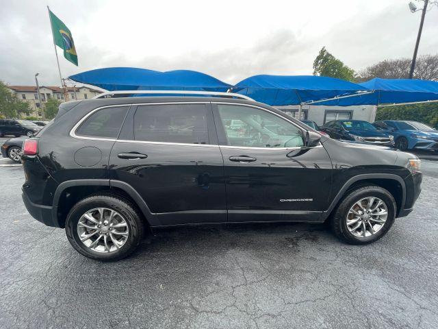 Jeep Cherokee - Thumbnail 12