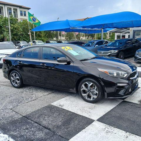 Kia Forte - Thumbnail 12