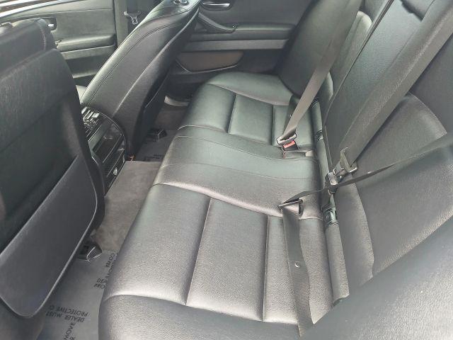 Bmw 5 Series - Thumbnail 18