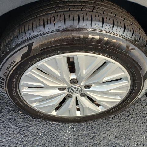 Volkswagen Jetta - Thumbnail 5