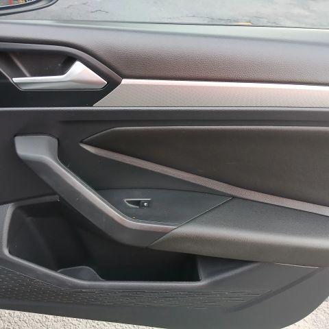 Volkswagen Jetta - Thumbnail 20