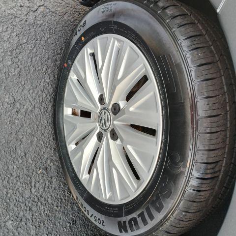 Volkswagen Jetta - Thumbnail 2