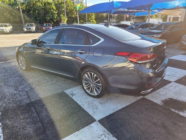 Hyundai Genesis - Thumbnail 10