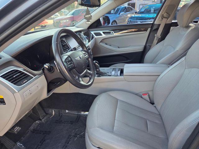 Hyundai Genesis - Thumbnail 15