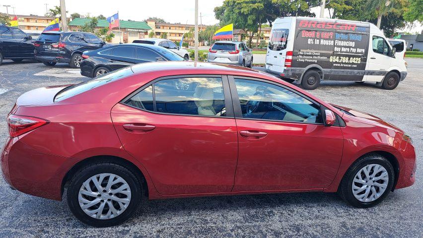 Toyota Corolla - Thumbnail 13