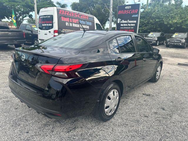 Nissan Versa - Thumbnail 11