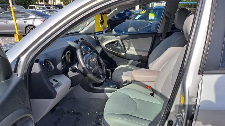 Toyota Rav4 - Thumbnail 18