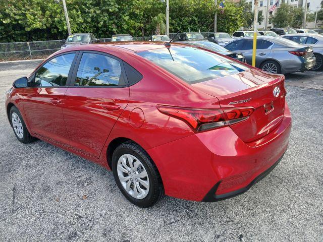 Hyundai Accent - Thumbnail 8