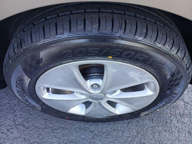 Kia Soul - Thumbnail 2