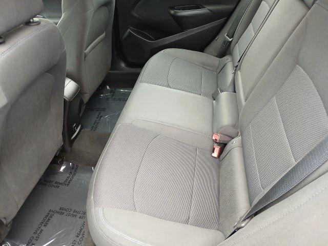 Chevrolet Cruze - Thumbnail 18