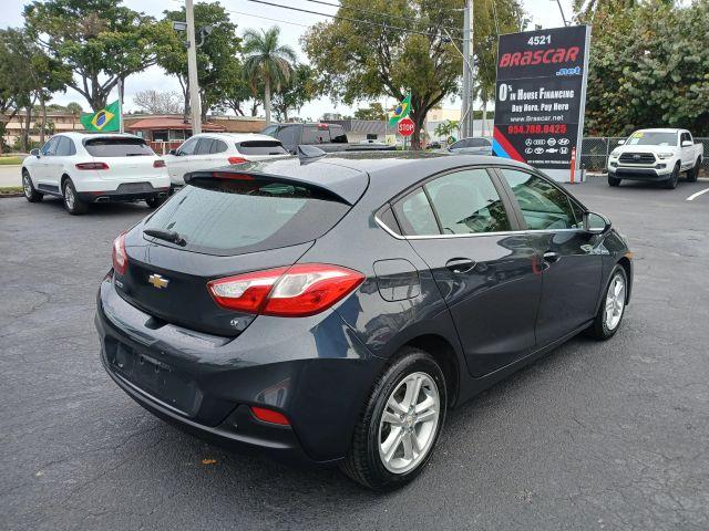 Chevrolet Cruze - Thumbnail 10