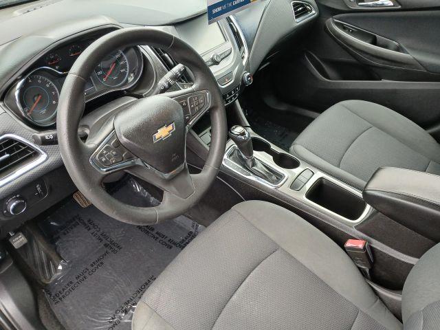 Chevrolet Cruze - Thumbnail 16