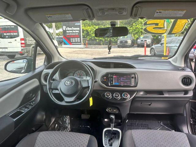 Toyota Yaris - Thumbnail 2