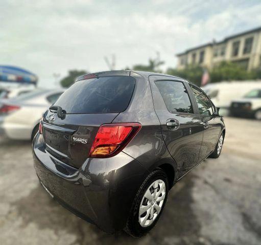 Toyota Yaris - Thumbnail 3