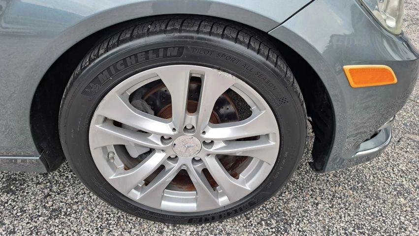 Mercedes-Benz C-Class - Thumbnail 4