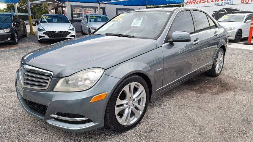 Mercedes-Benz C-Class - Thumbnail 7