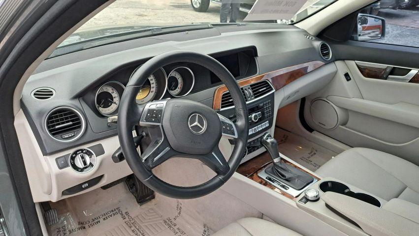 Mercedes-Benz C-Class - Thumbnail 16