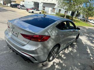 Hyundai Elantra - Thumbnail 11