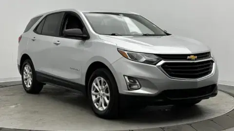 Chevrolet Equinox Ls - Thumbnail 4