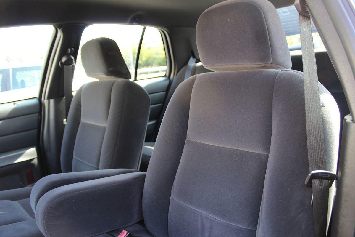 Ford Crown Victoria Police Only $12,500 Cash** - Thumbnail 15