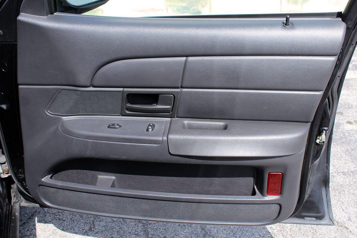 Ford Crown Victoria Police Only $12,500 Cash** - Thumbnail 20