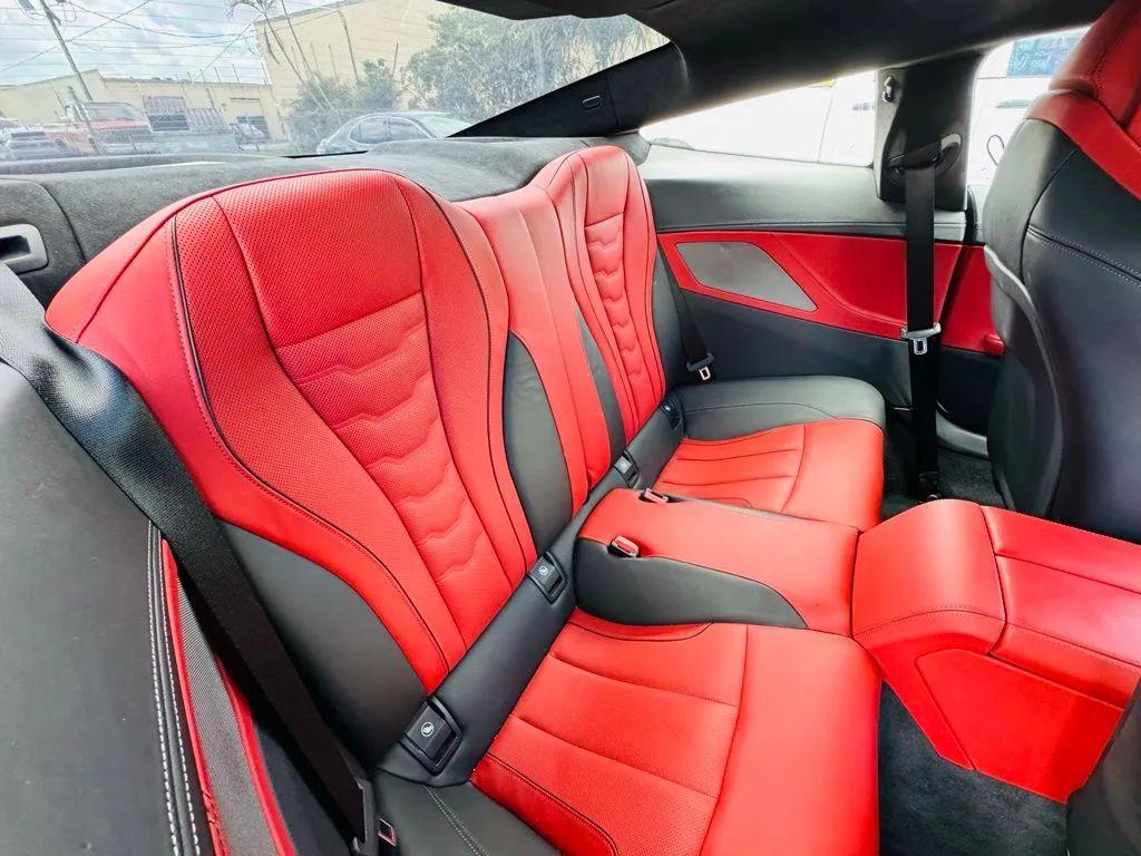 Bmw 8 Series - Thumbnail 19