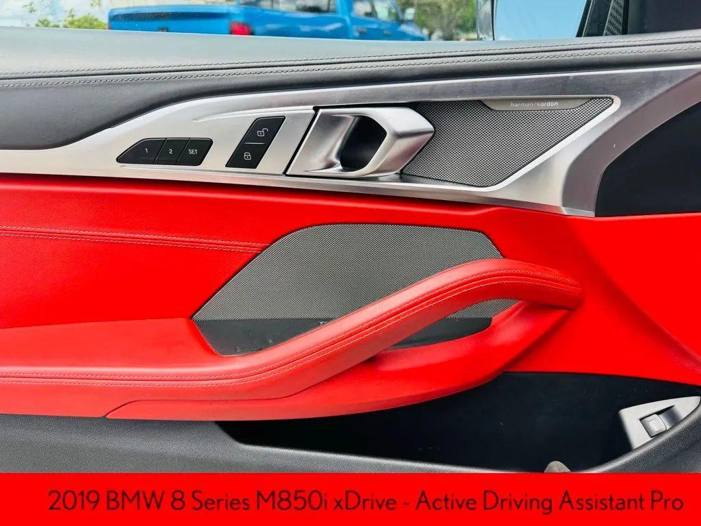 Bmw 8 Series - Thumbnail 13