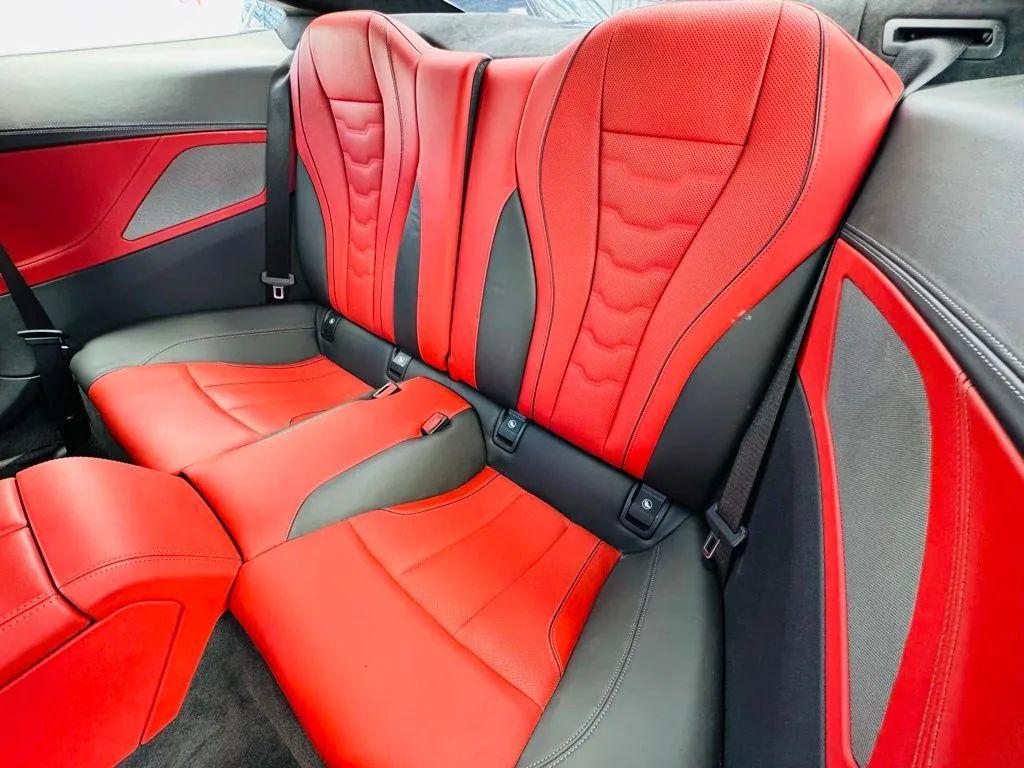 Bmw 8 Series - Thumbnail 16