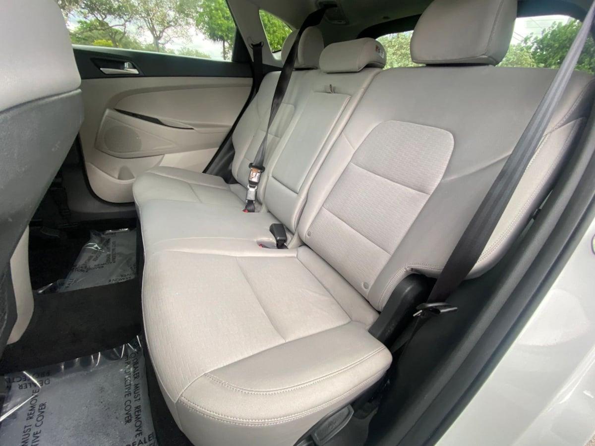 Hyundai Tucson Value - Thumbnail 19