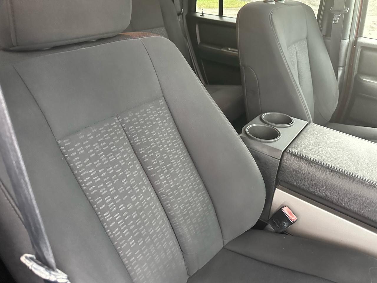 Ford Expedition119" Wb Xlt 4Wd - Thumbnail 16