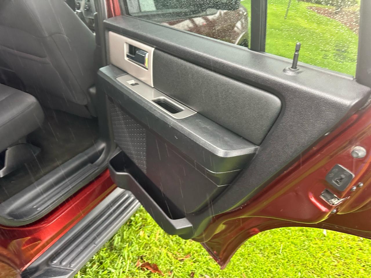 Ford Expedition119" Wb Xlt 4Wd - Thumbnail 11