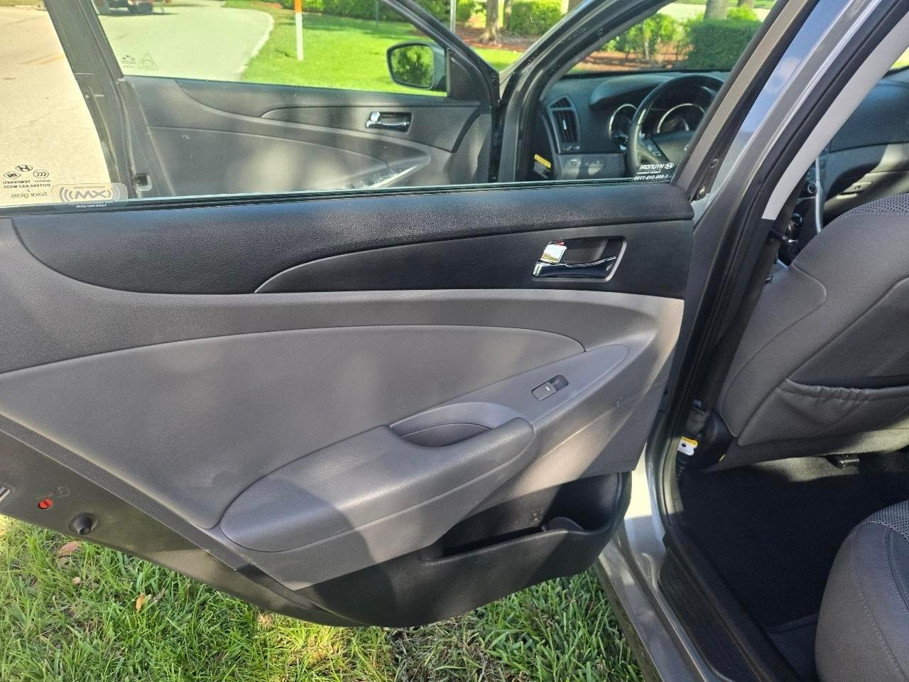 Hyundai Sonatalimited Auto - Thumbnail 13