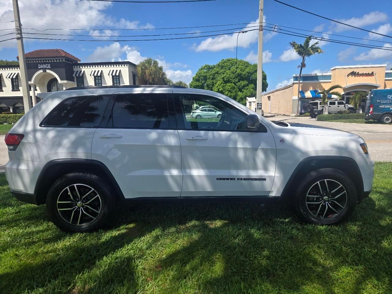 Jeep Grand Cherokeetrailhawk 4Wd - Thumbnail 7