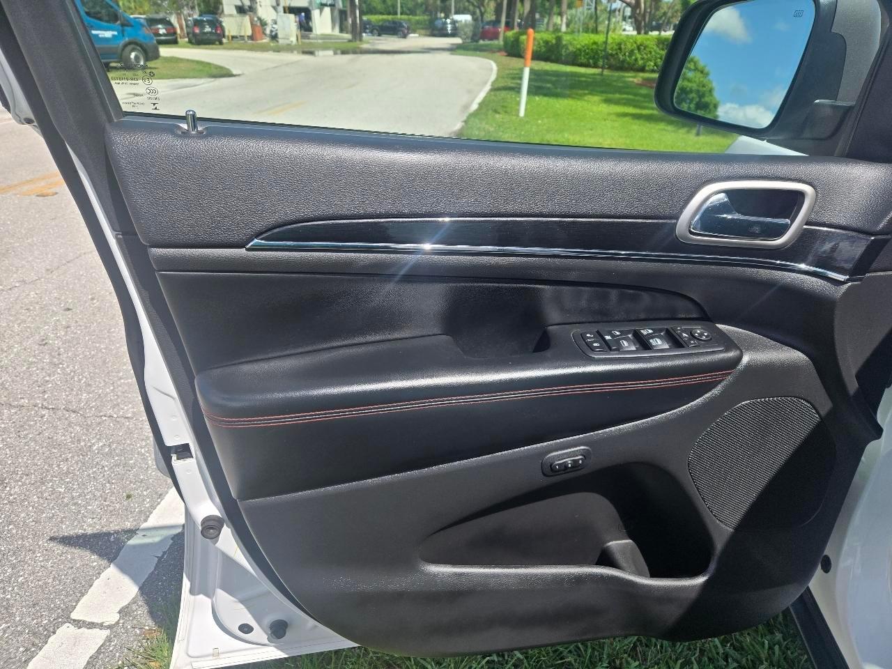 Jeep Grand Cherokeetrailhawk 4Wd - Thumbnail 14