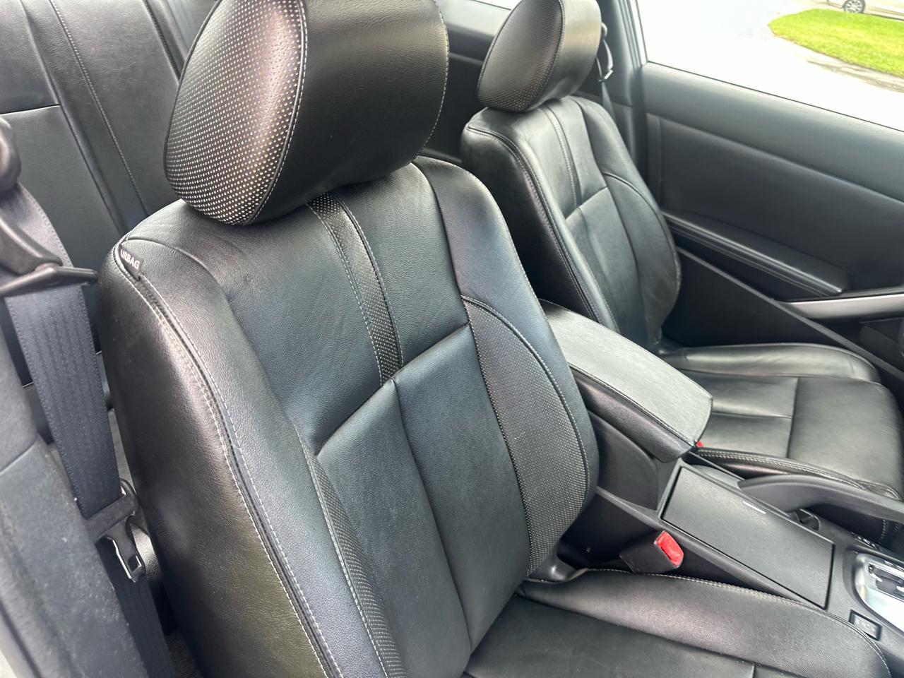 Nissan Altima2.5 S 6M/T Coupe - Thumbnail 17