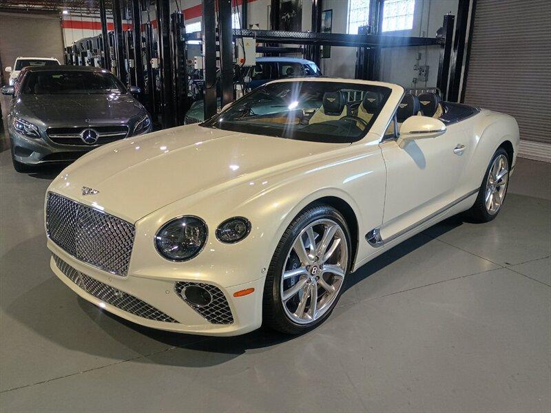 Bentley Continental GTC - View 1