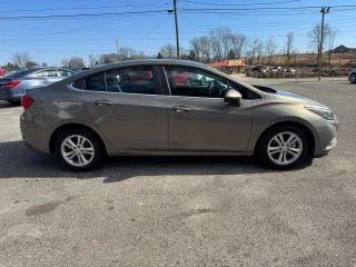 Chevrolet Cruze - Thumbnail 12