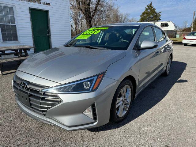 Hyundai Elantra - View 1