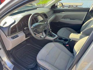 Hyundai Elantra - Thumbnail 15