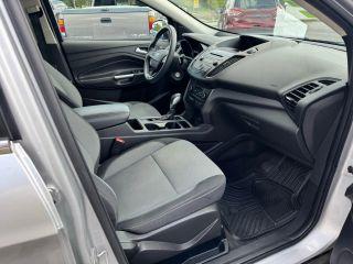 Ford Escape - Thumbnail 2