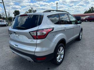 Ford Escape - Thumbnail 11