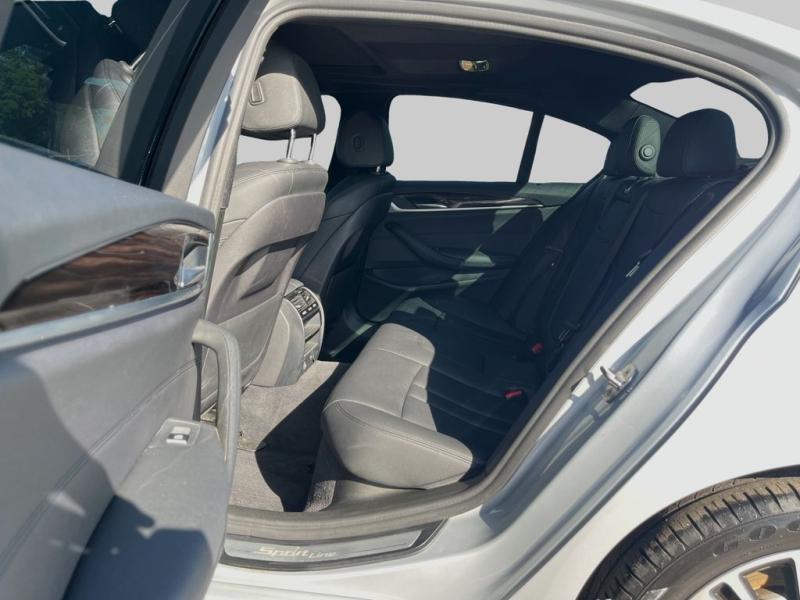 Bmw 5 Series 530I - Thumbnail 12